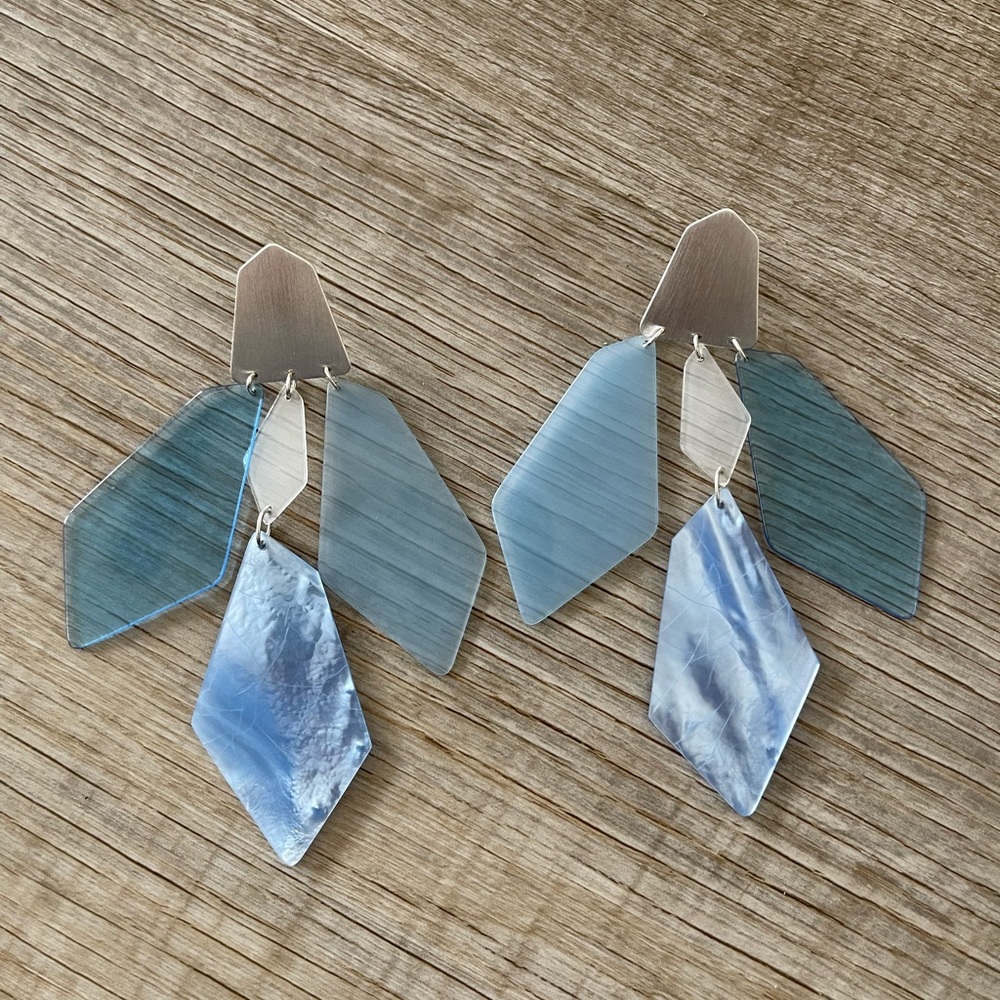 Kendra Scott Gracie Earrings!